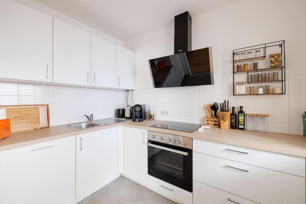 New! Cozy & Lovely Home In The 3Rd District Wenen Buitenkant foto