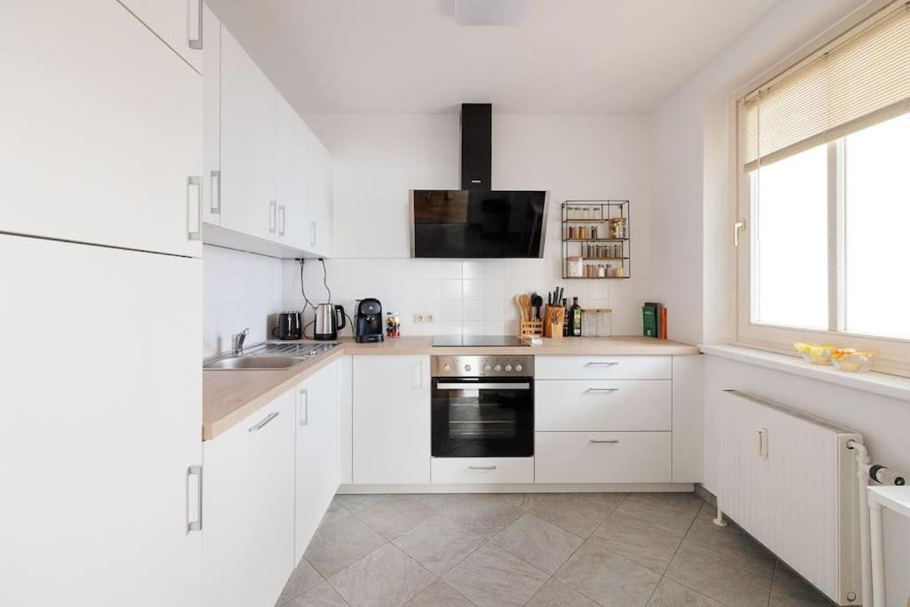 New! Cozy & Lovely Home In The 3Rd District Wenen Buitenkant foto