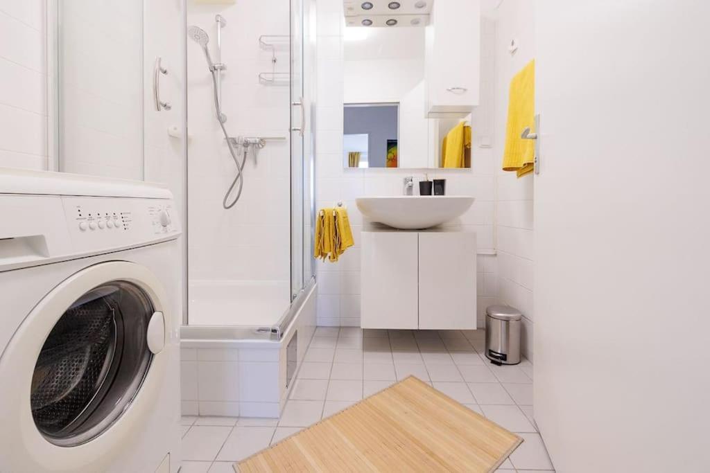 New! Cozy & Lovely Home In The 3Rd District Wenen Buitenkant foto